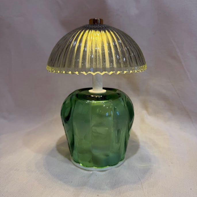 Ribbed Glass Table Lamp – Green