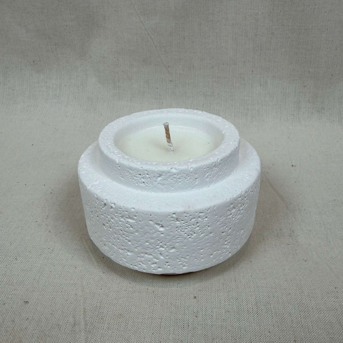 Nova Sculpted Candle - pomegranate Noir